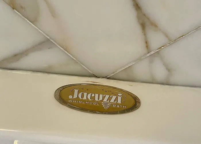 Romantic Vista Apartment *